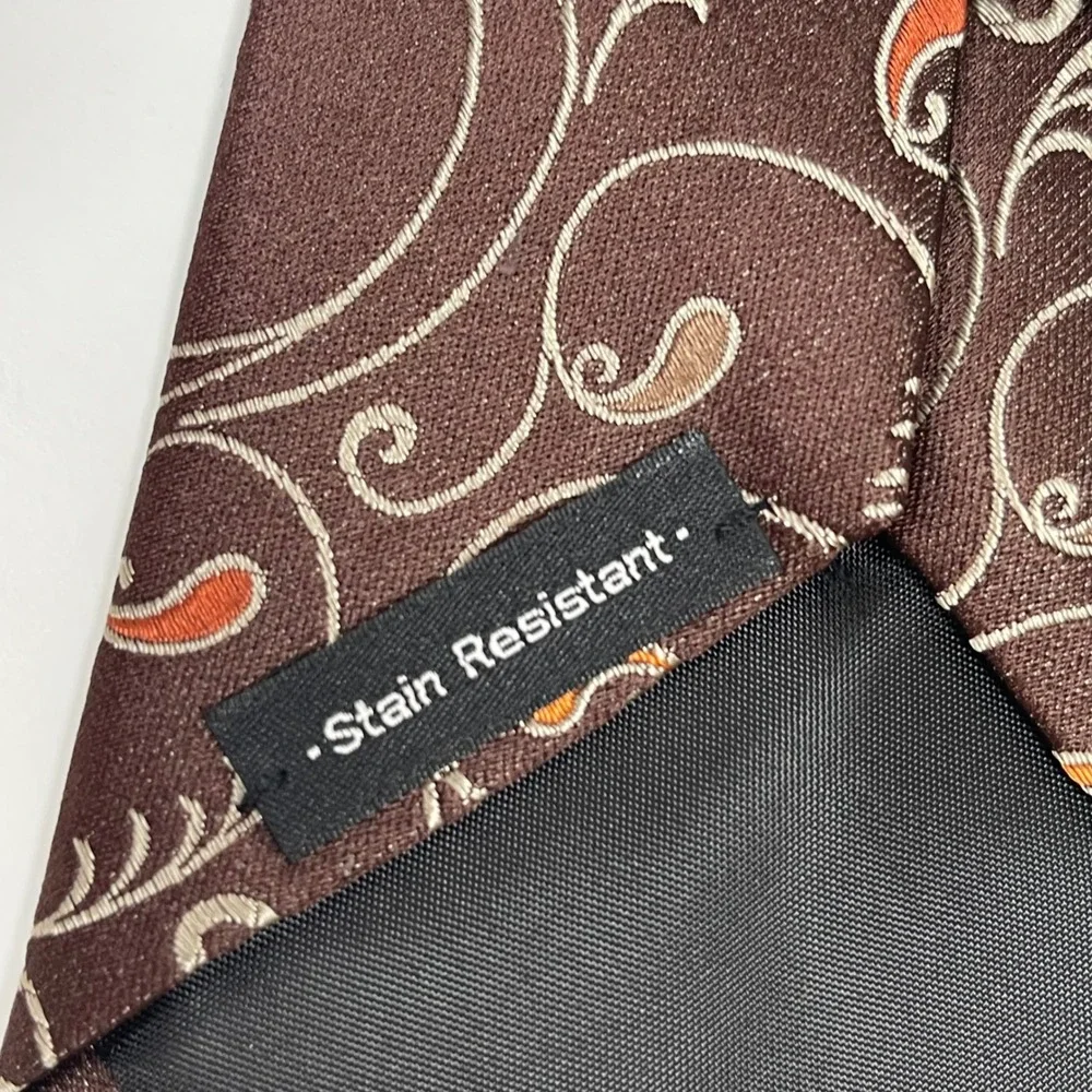 Vintage Van Heusen Necktie Tie Paisley Brown Stain Resistant Silk Hand Made 90s
